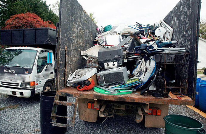 Fast and Affordable Trash Removal - Family Junk Removal and Hauling